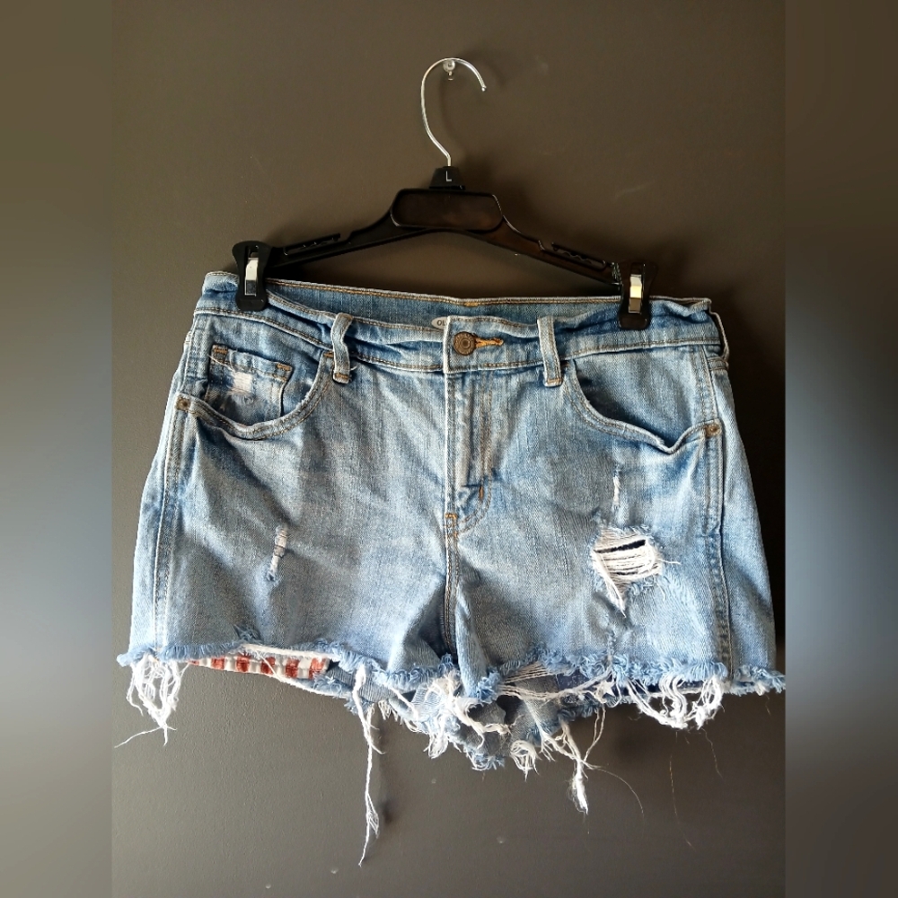 Old Navy Light Blue Distressed Jean Shorts Womens Size 4